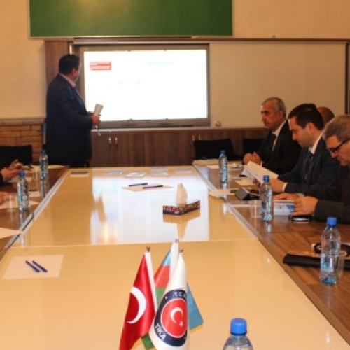 Bakı QHT Resurs və Təlim Mərkəzində kitab təqdimatı keçirildi